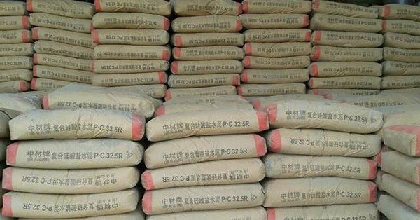 EBS噴碼機(jī)應(yīng)用于水泥包裝袋標(biāo)識噴印，讓建筑業(yè)完成質(zhì)的飛躍